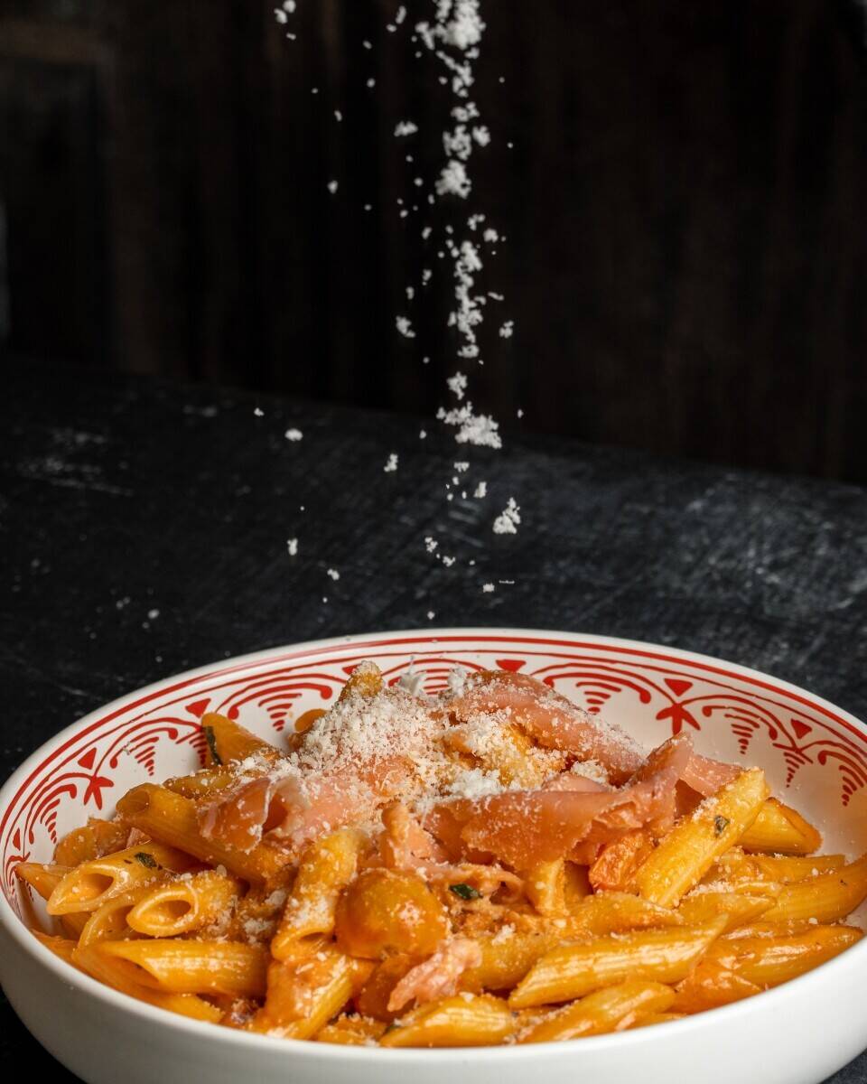 Isleworth - Traditional Food & Pizzeria Photo 3