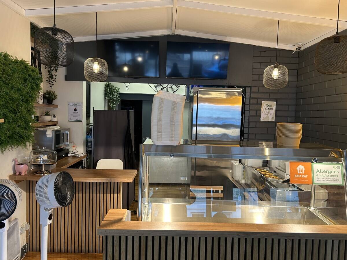 Afro-Caribbean Soulfood Takeaway Restaurant For Sale in Acton West London