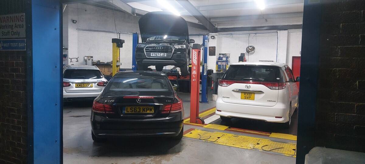 Car garage and MOT Station 