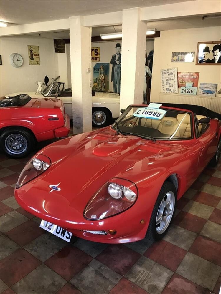 CLASSIC CAR SALES & RESTORATION CENTRE IN PETERBOROUGH Photo 5