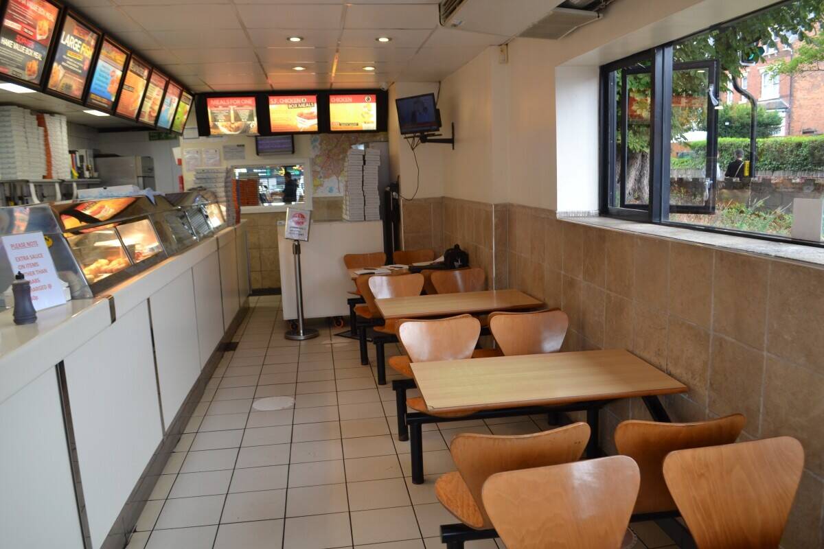 Busy, Profitable Fish & Chip Shop – Same Owner for 36 Years, Rare Opportunity! Photo 5