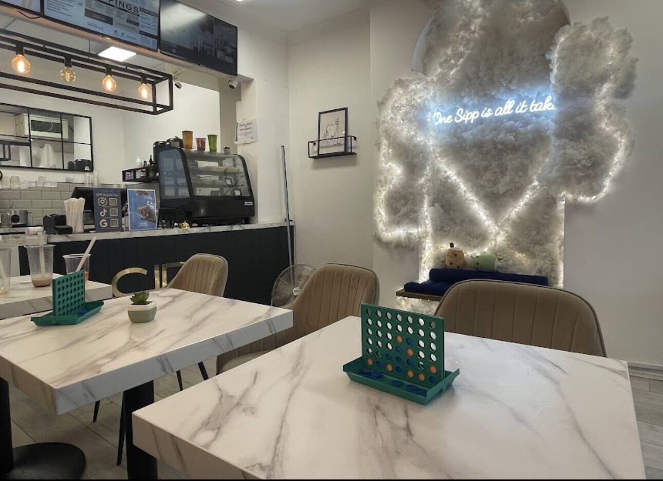 Dalston Bubble Tea & Desserts Caf&eacute; Business &ndash; Strong Brand, Great Reviews, Turnkey Photo 3