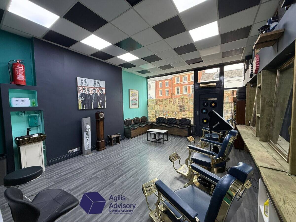 PRICE REDUCED! Prime Barber Shop Opportunity in the Heart of Banbury