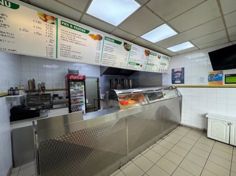 Leasehold Fish & Chip Takeaway Located In Coventry Photo 5