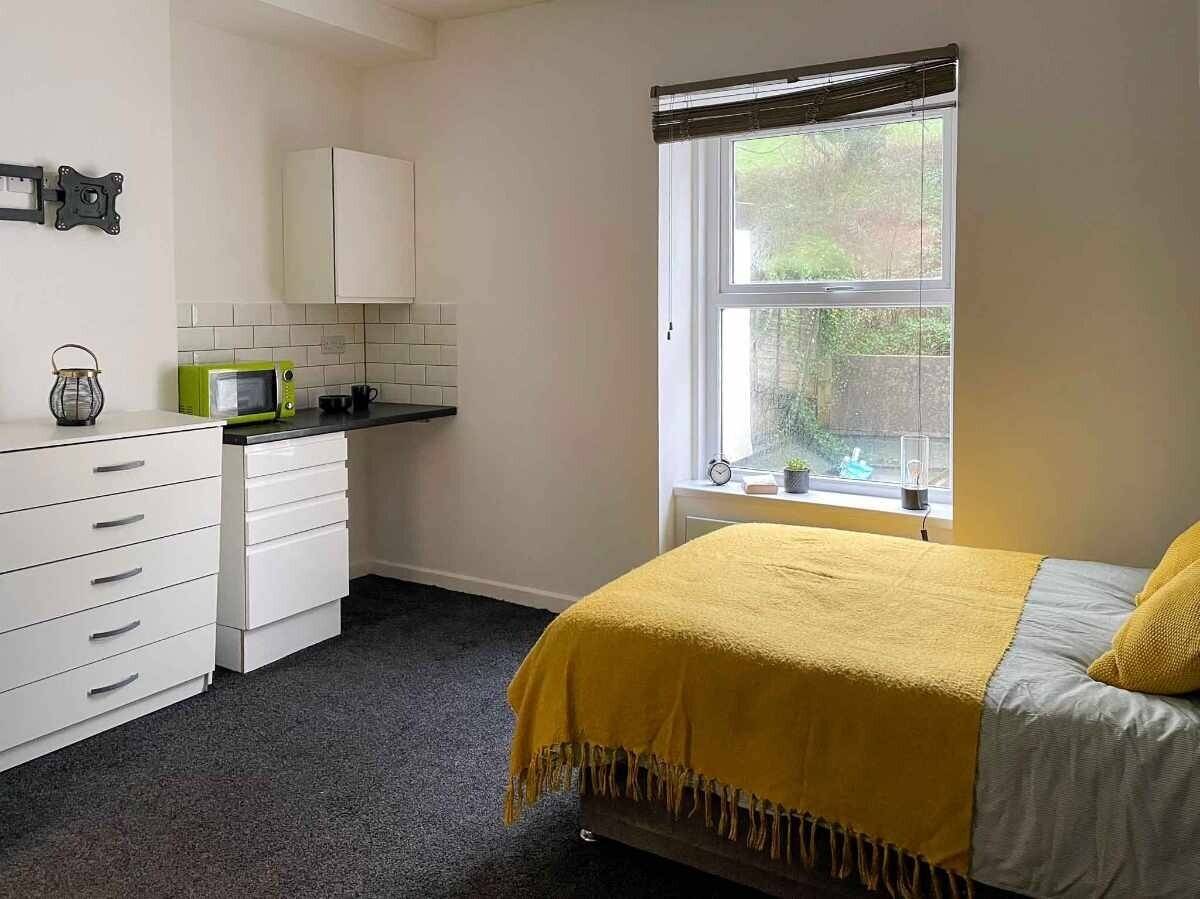 Exceptional Turnkey HMO Investment Opportunity in Torquay Photo 5