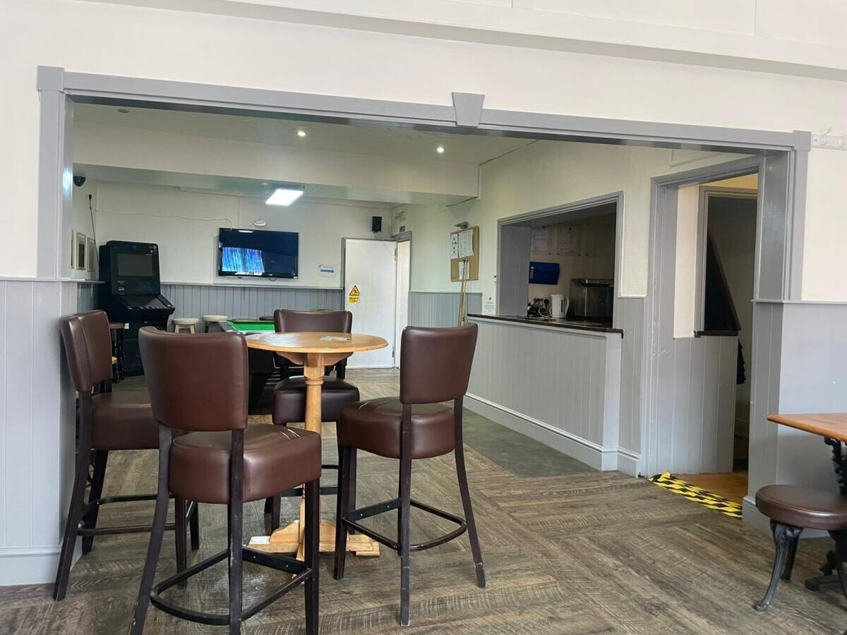 NOTTINGHAMSHIRE - COMMUNITY PUB SITUATED ON A LARGE PLOT