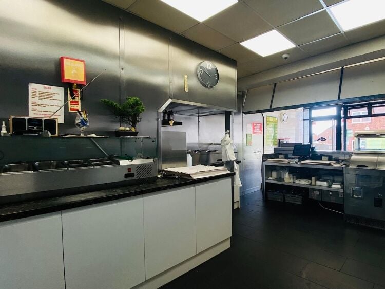 Freehold Fish & Chip Takeaway Located in Desborough, Kettering Photo 5