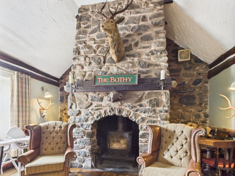 Historic Charm, Modern Comforts – The Clachan Inn