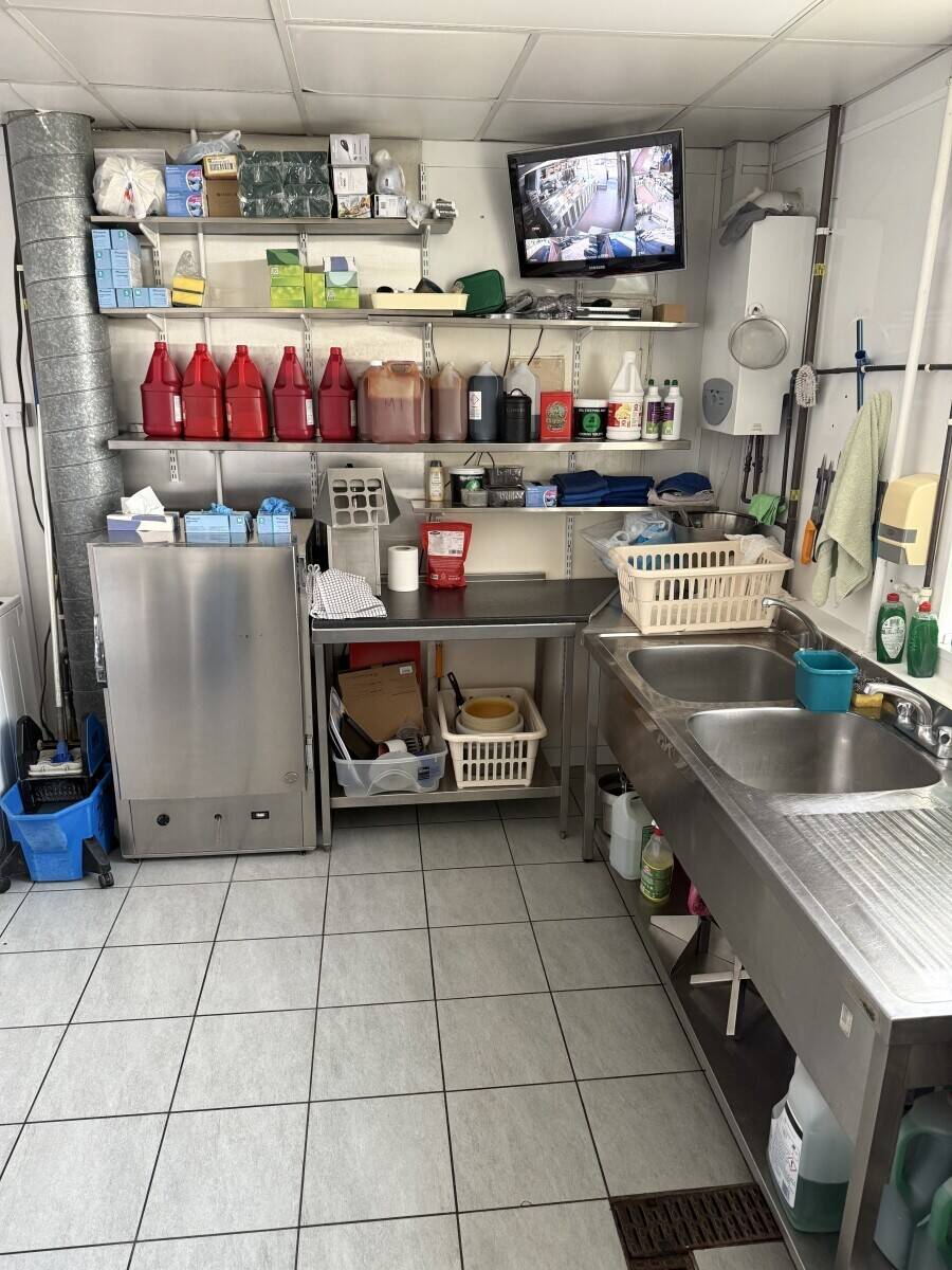 Established Fish & Chips shop for sale in Solihull West Midlands. Photo 5