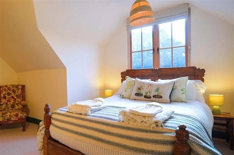 Historic Riverside Thatched Inn Reimagined as a Private Retreat For Sale in Tiverton