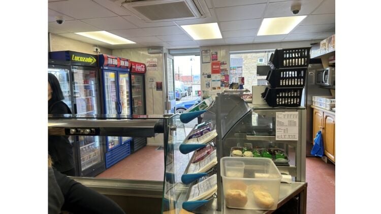 Long-Standing Takeaway Business with 30+ Years of Trading & Freehold Available Based in Falkirk Scotland