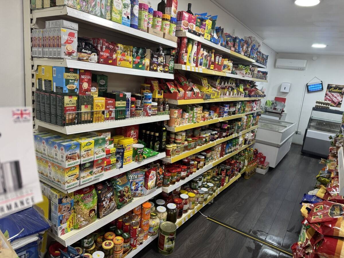 Grocery plus butcher shop for sale in Rainham  Photo 5