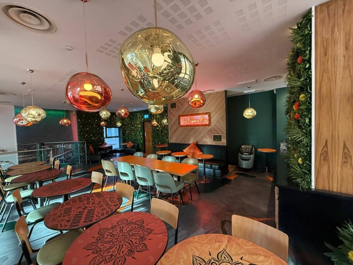 Immaculately presented restaurant & bar in Edinburgh (ref 1722)
