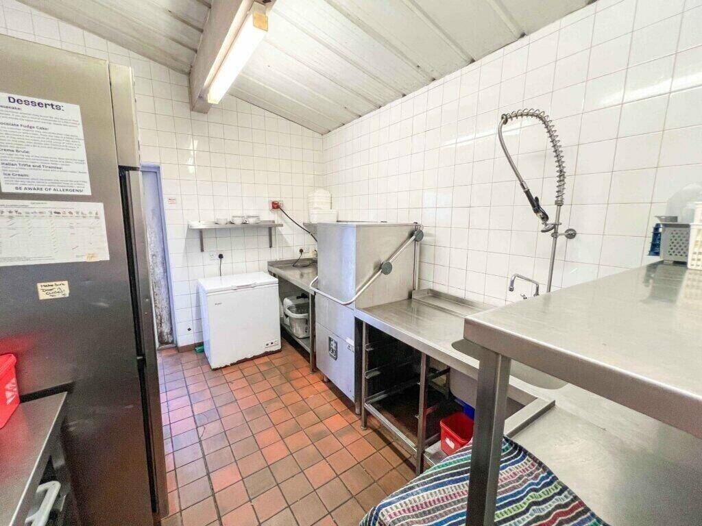 Charming Family-Run Italian Restaurant For Sale in Bacup, Rossendale