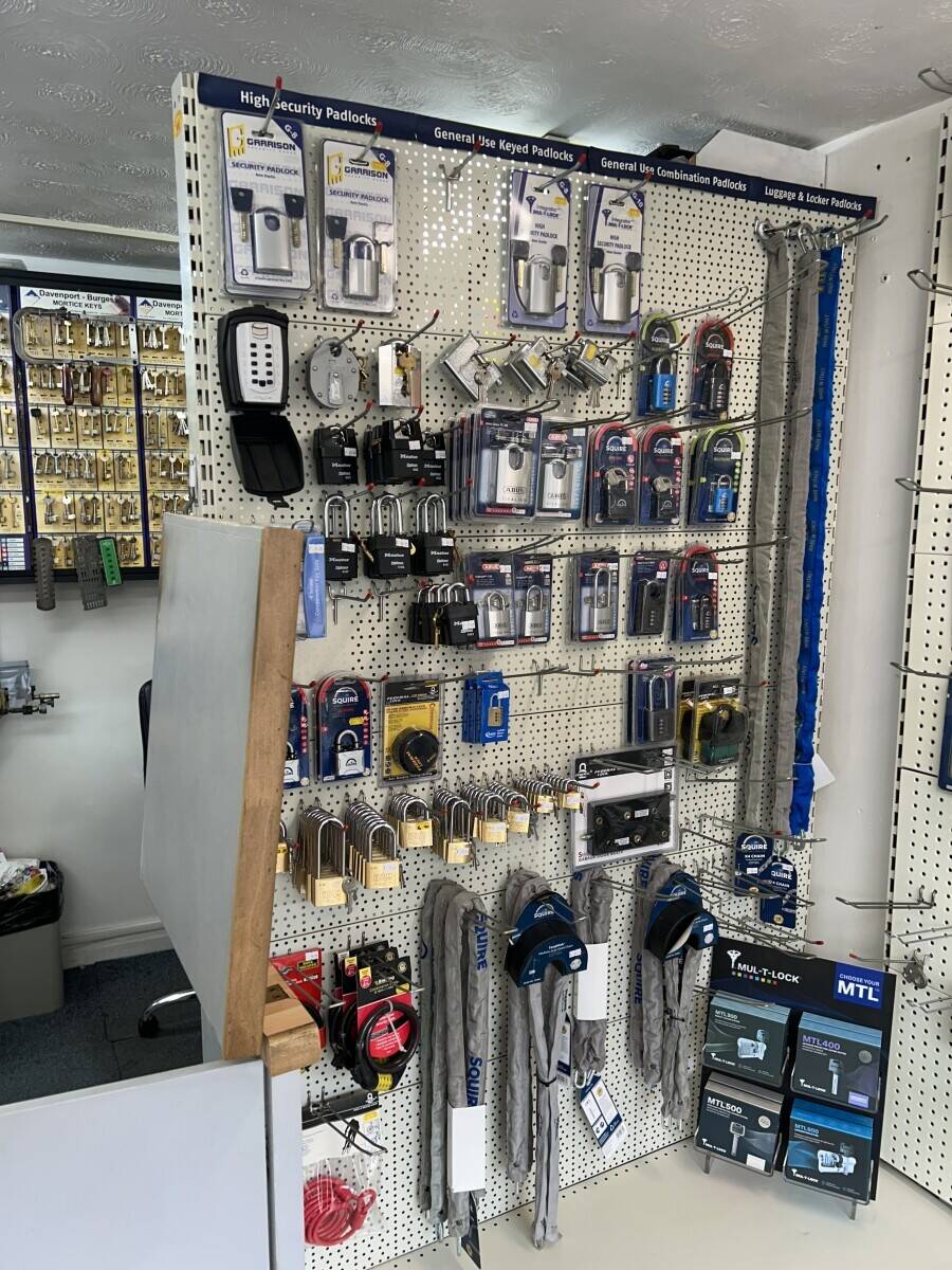 Locksmiths shop in Leighton Buzzard
