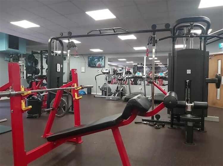 INDEPENDENT COMMUNITY GYM Photo 5