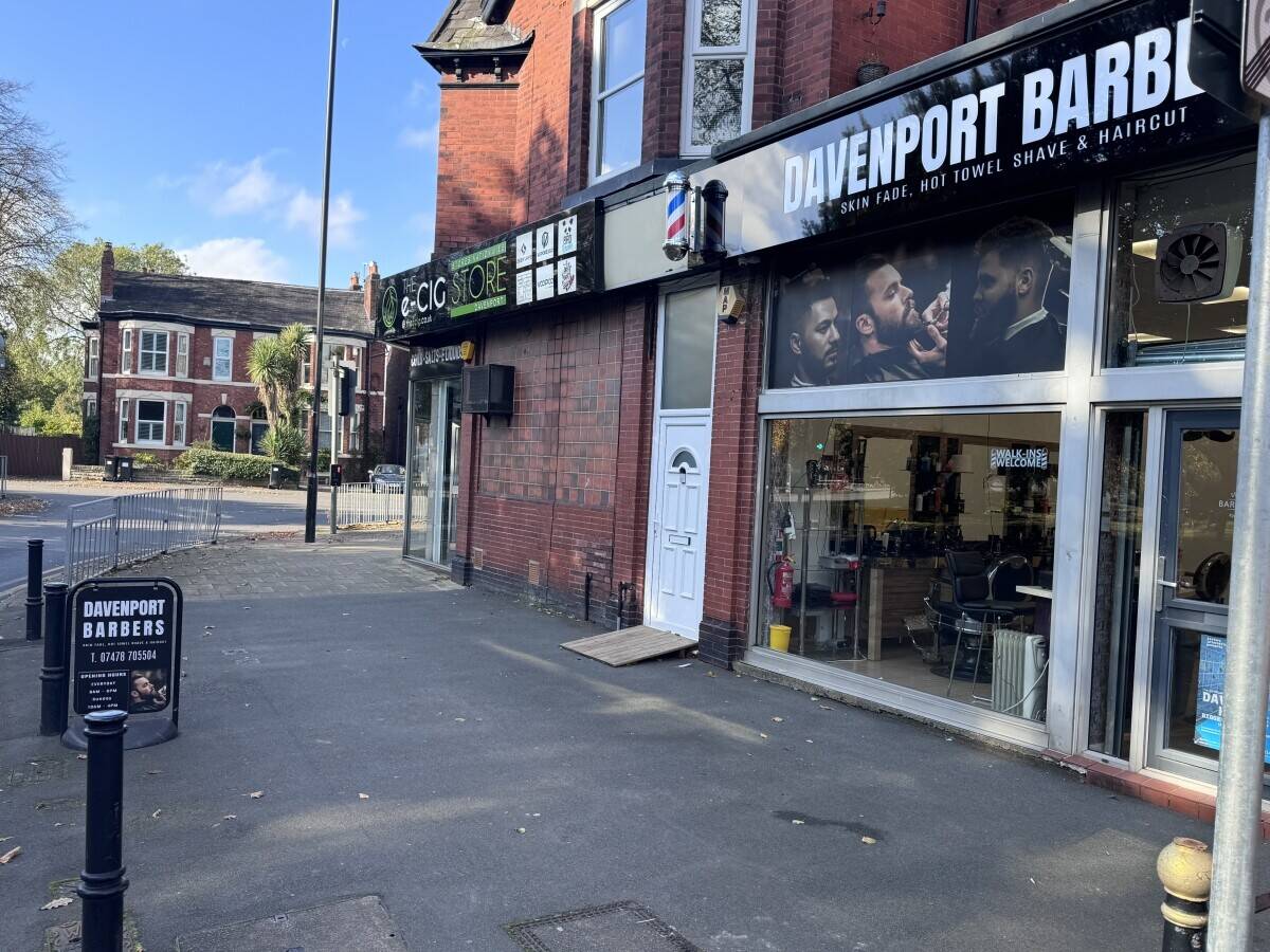 Barber shop for sale in stockport Photo 5