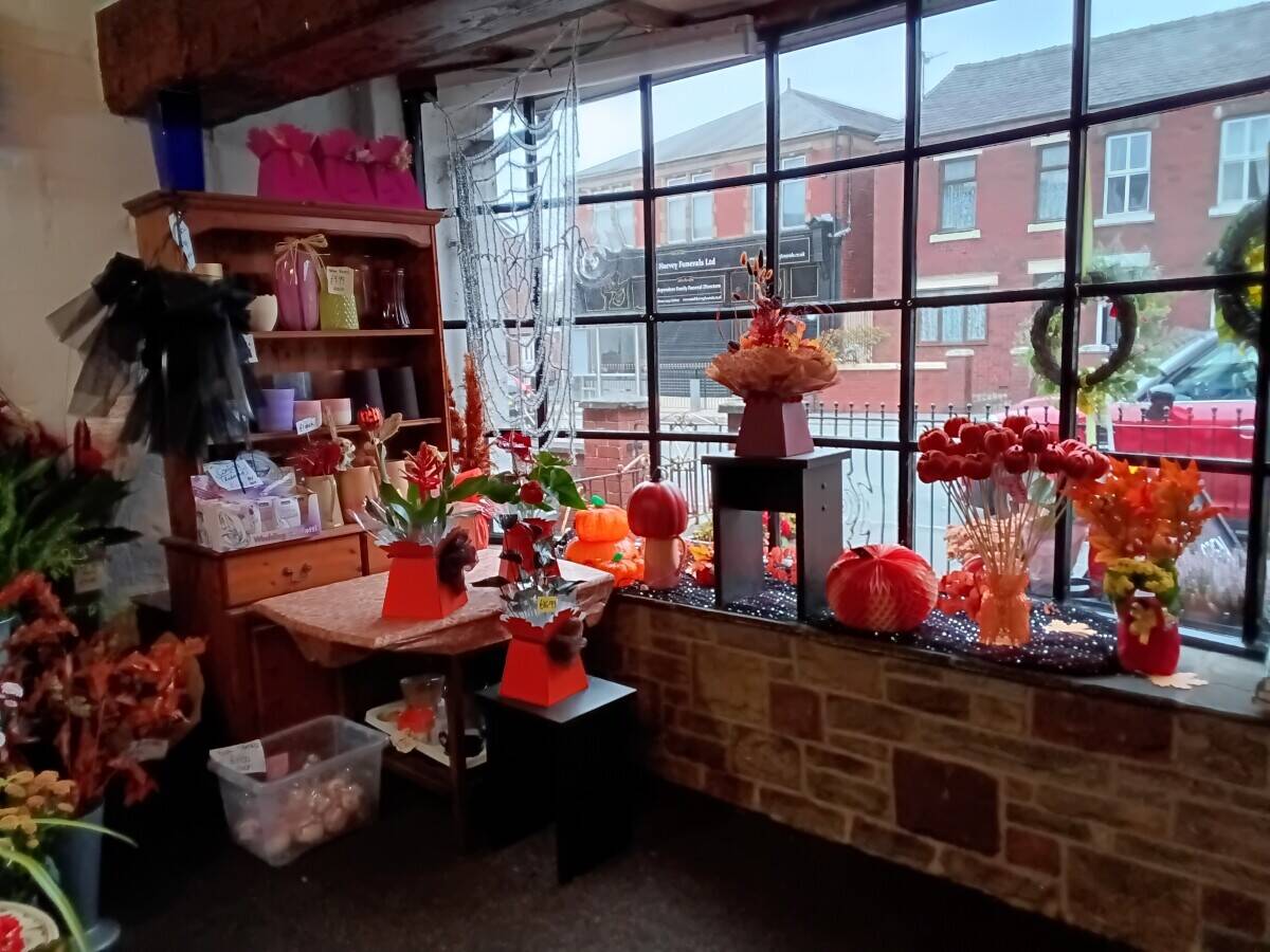 Freehold Well Established Florist Flowers Gifts Business Accommodation Coppull Chorley Lancashire