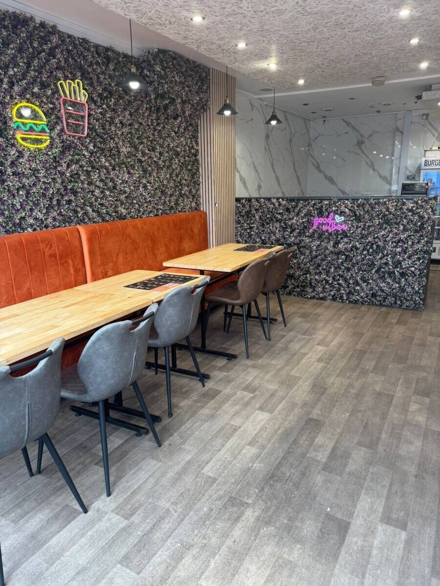 Fast food Dessert Takeaway shop for sale in Walsall