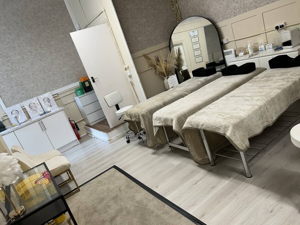 Salon for sale in Margate with a coffee shop attached 
