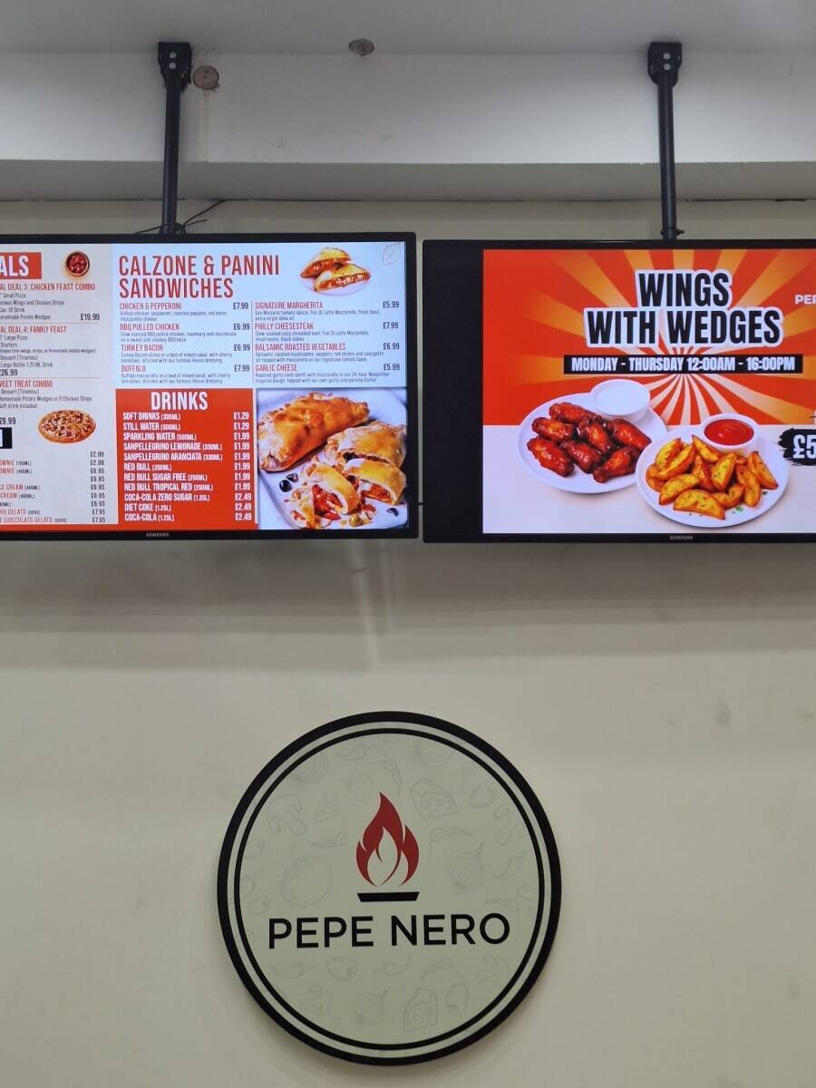 Pizza Restaurant & Delivery - Take away Chiswick West london Photo 4