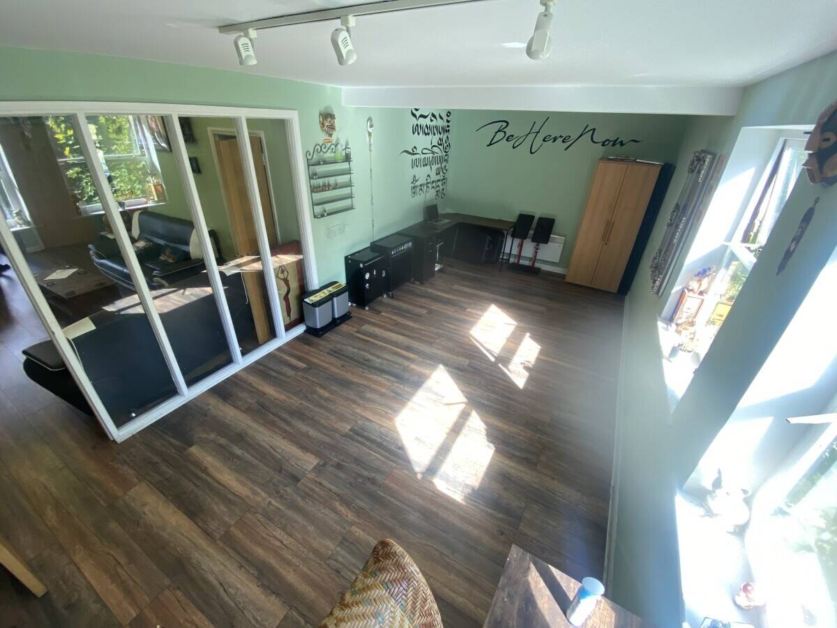 Tattoo Studio top rated in Woking for sale. Photo 5