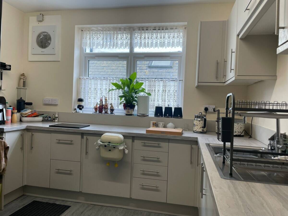 LINCOLNSHIRE COAST - 7 BEDROOM GUEST HOUSE CLOSE TO THE SEAFRONT Photo 5