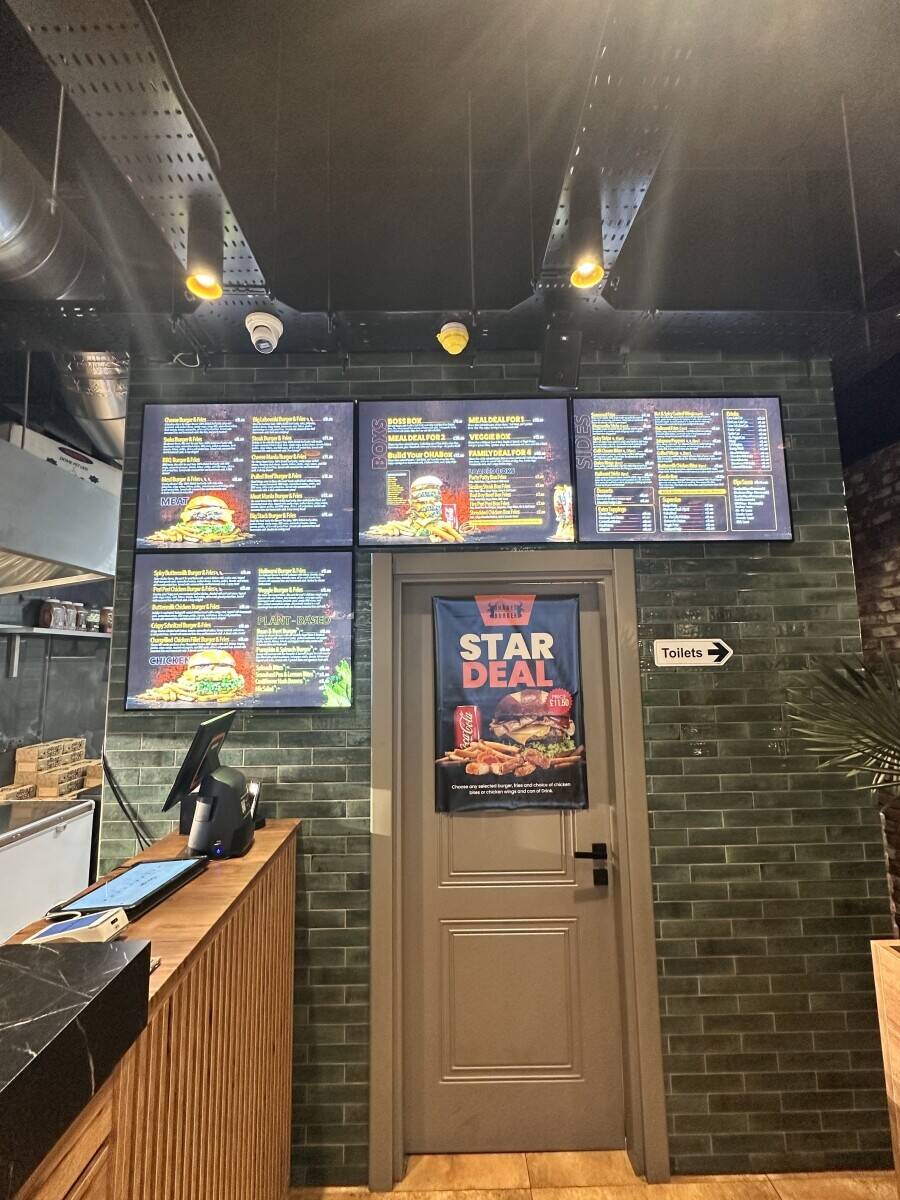 Burger restaurant and takeaway Photo 5