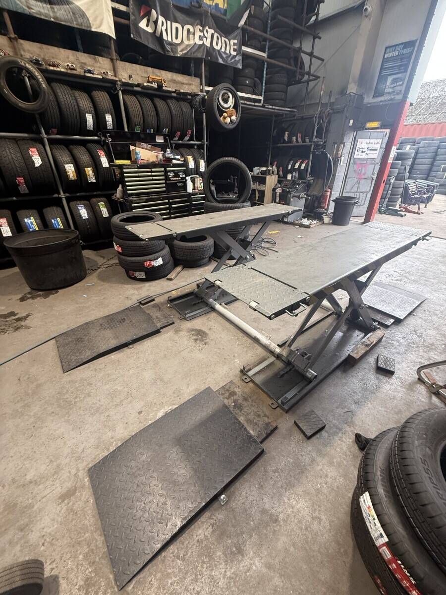The Tyre Clinic, Hull.