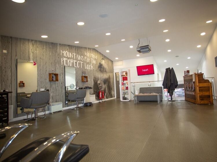 Leasehold Hair Salon Located in Retford, Nottinghamshire