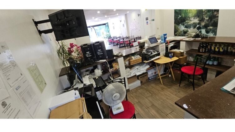 Thriving Asian Fusion Takeaway Offering Distinctive Japanese-Inspired Cuisine
