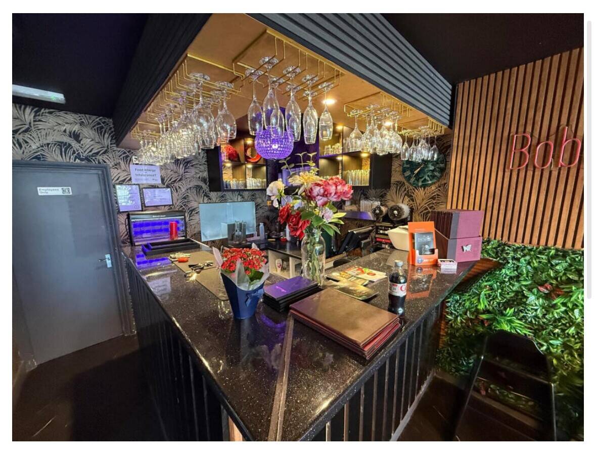 Fully Equipped Thai Restaurant & Takeaway – Excellent Business Opportunity in Dagenham, RM8