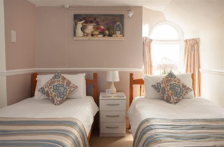 Captivating 7-Bedroom Georgian Guest House with En Suites for Sale For Sale in Minehead