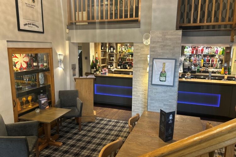 Established Pub & Restaurant - Eccleshall Photo 5