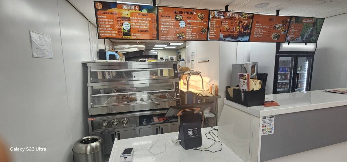 Chicken Food takeaway shop for sale in Birmingham