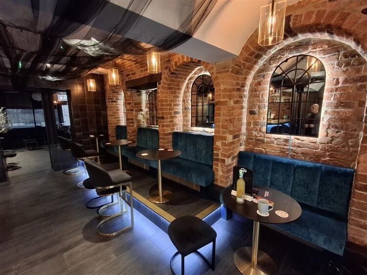 Licenced Trade, Pubs & Clubs For Sale in Huddersfield