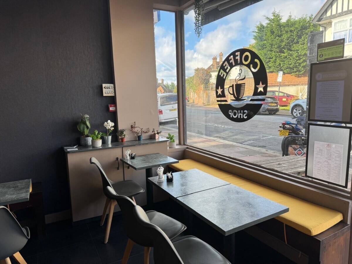 Turnkey Caf&eacute; for Sale in Brighton &ndash; 12-Year Lease &ndash; Fully Equipped &ndash; Ready to Reopen