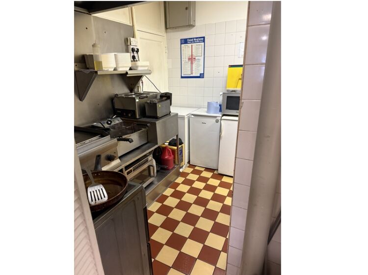 Established Cafe with Delivery Platforms & Great Ratings