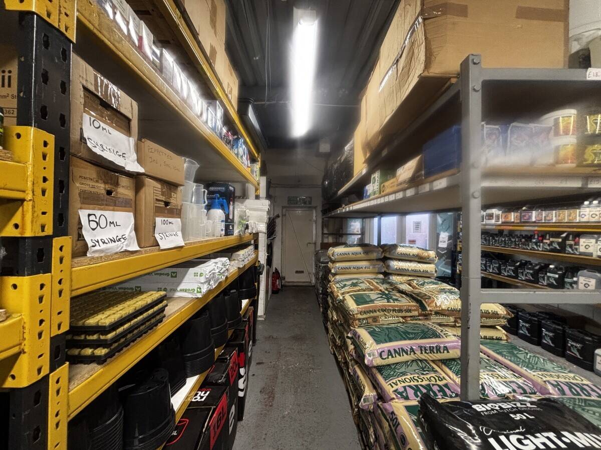 HYDROPONIC SHOP FOR SALE IN NEWCASTLE UPON TYNE