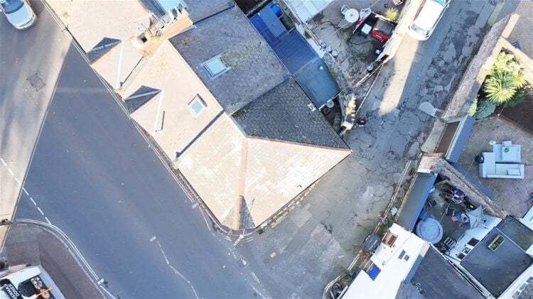 Auction Lot: 2 x Self-Contained Investments Flats, Torquay For Sale in Torquay Photo 5