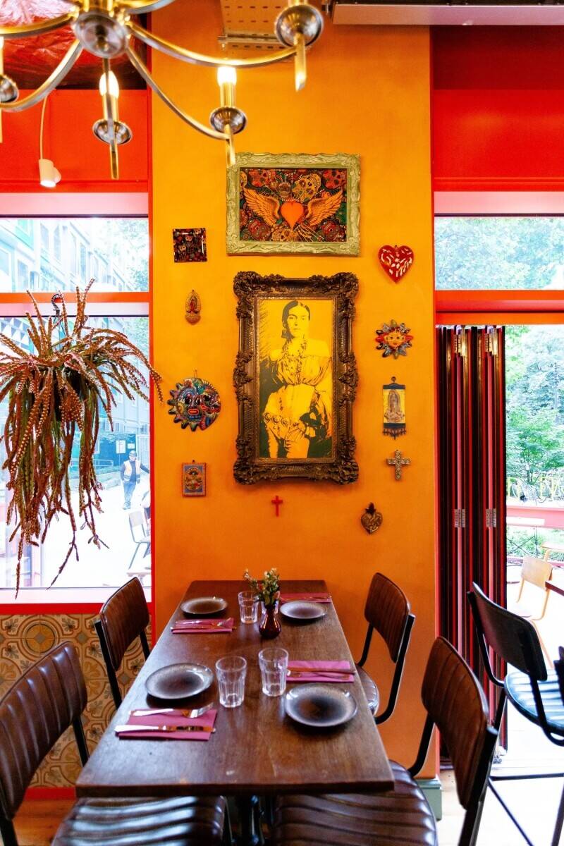 Beautifully fitted 1am licensed ground floor restaurant & bar located in Elephant & Castle Photo 5