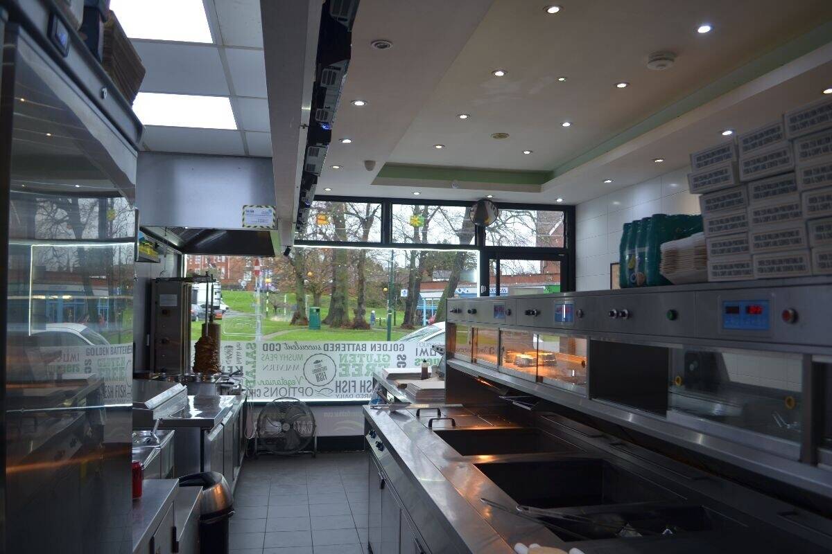 High-Turnover £12K P/W Fish & Chip Shop – Freehold/Leasehold Available Photo 5