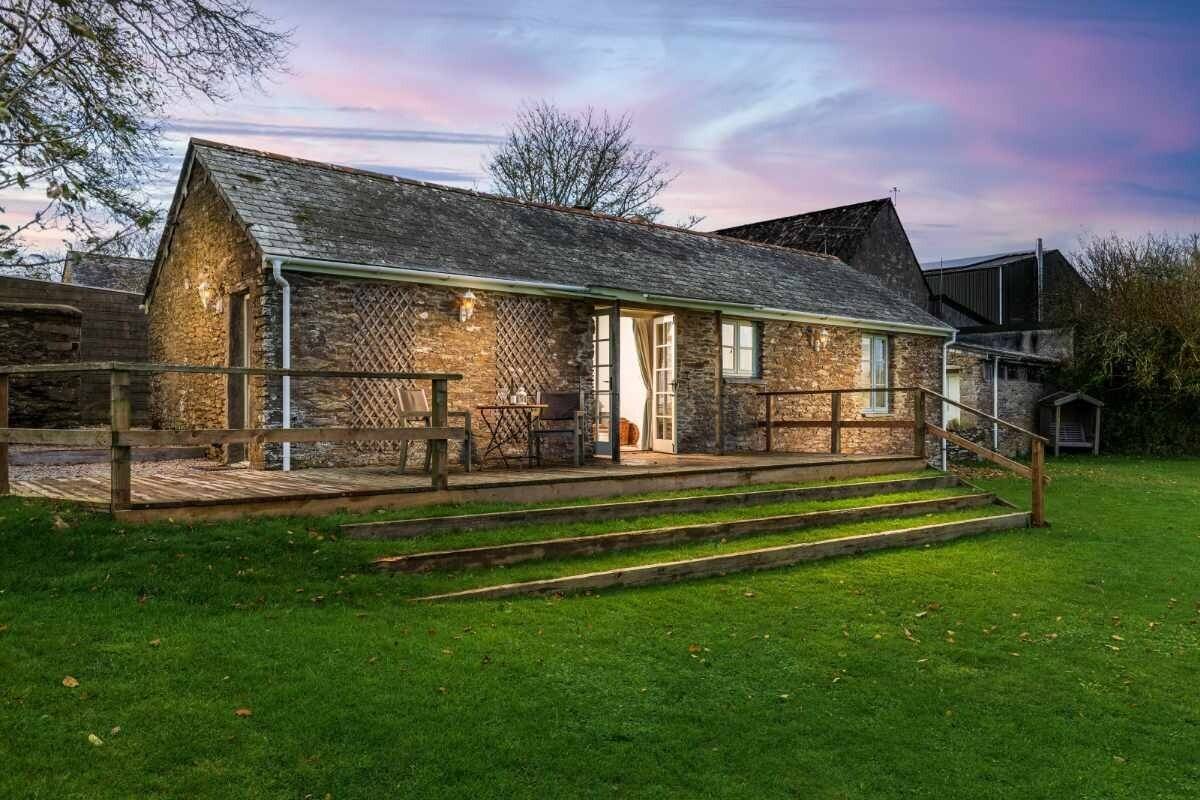 Exceptional Farm Holiday Cottage Complex with Events /Wedding Venue Potential, Camping & Glamping Fa