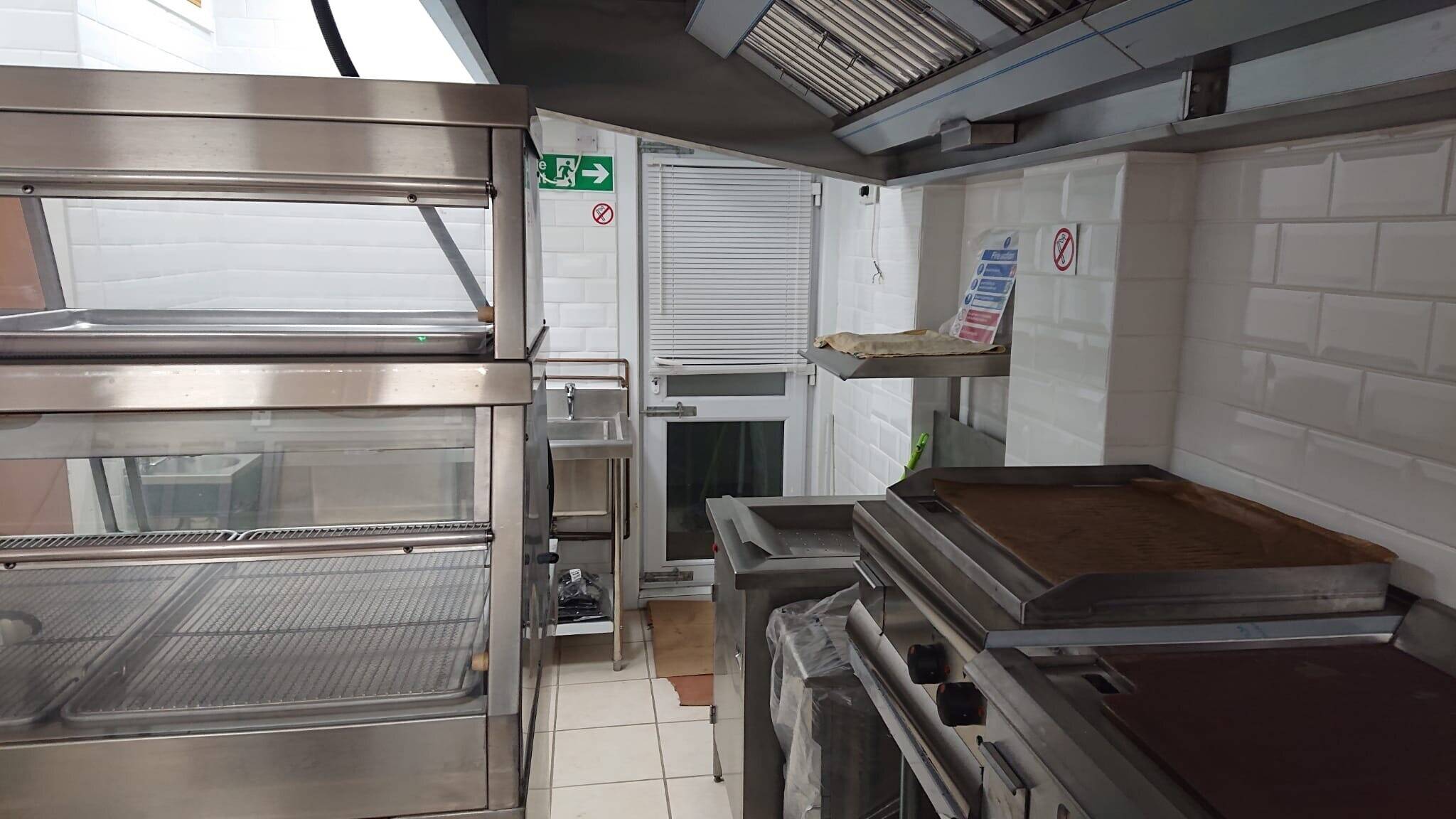 Hot Food Takeaway Shop available in Westcliff Area Photo 5