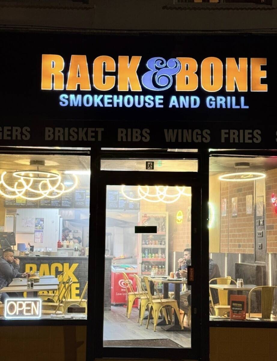 Popular Trendy Burger & Smokehouse for sale in Bedfordshire 