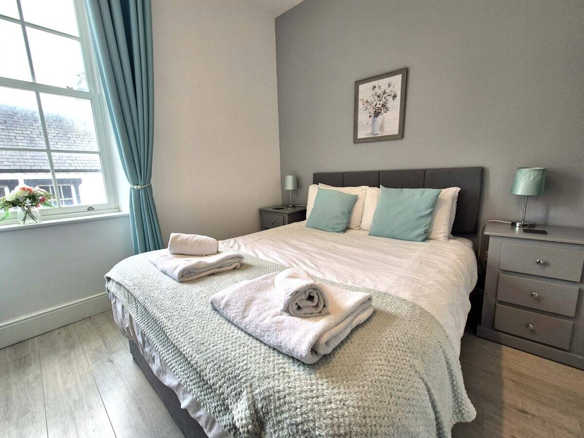CONWY - FOUR BEAUTIFULLY APPOINTED HOLIDAY APARTMENTS ON THE EDGE OF SNOWDONIA NATIONAL PARK Photo 5