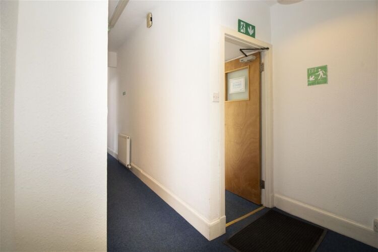 Investment Unit Opportunity – Retail Unit with Office Space & Yard