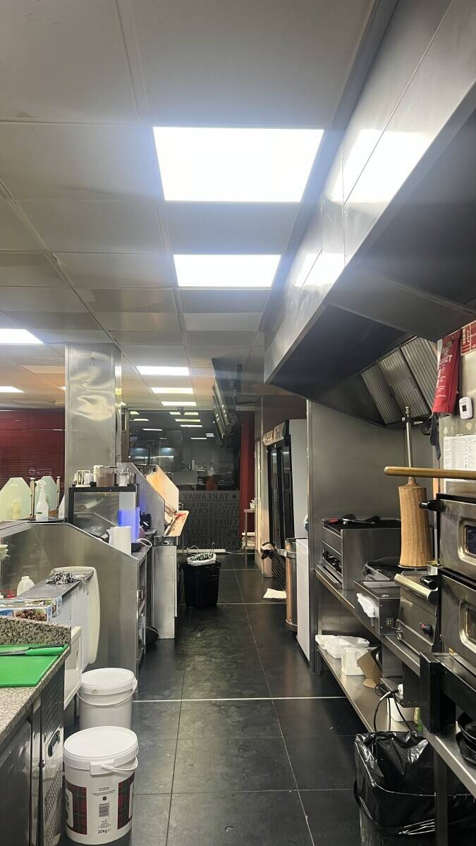 Great Opportunity to Own a Thriving Chip Shop with seating cafe area– Leasehold Available Now! Photo 5