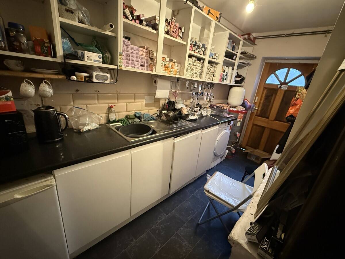 Hair Salon for Sale Apsley Hemel Hempstead Photo 5