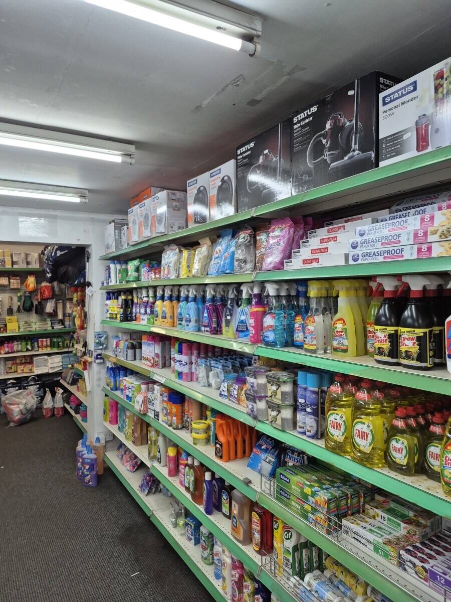 Retail business on a busy road near the university area Photo 4